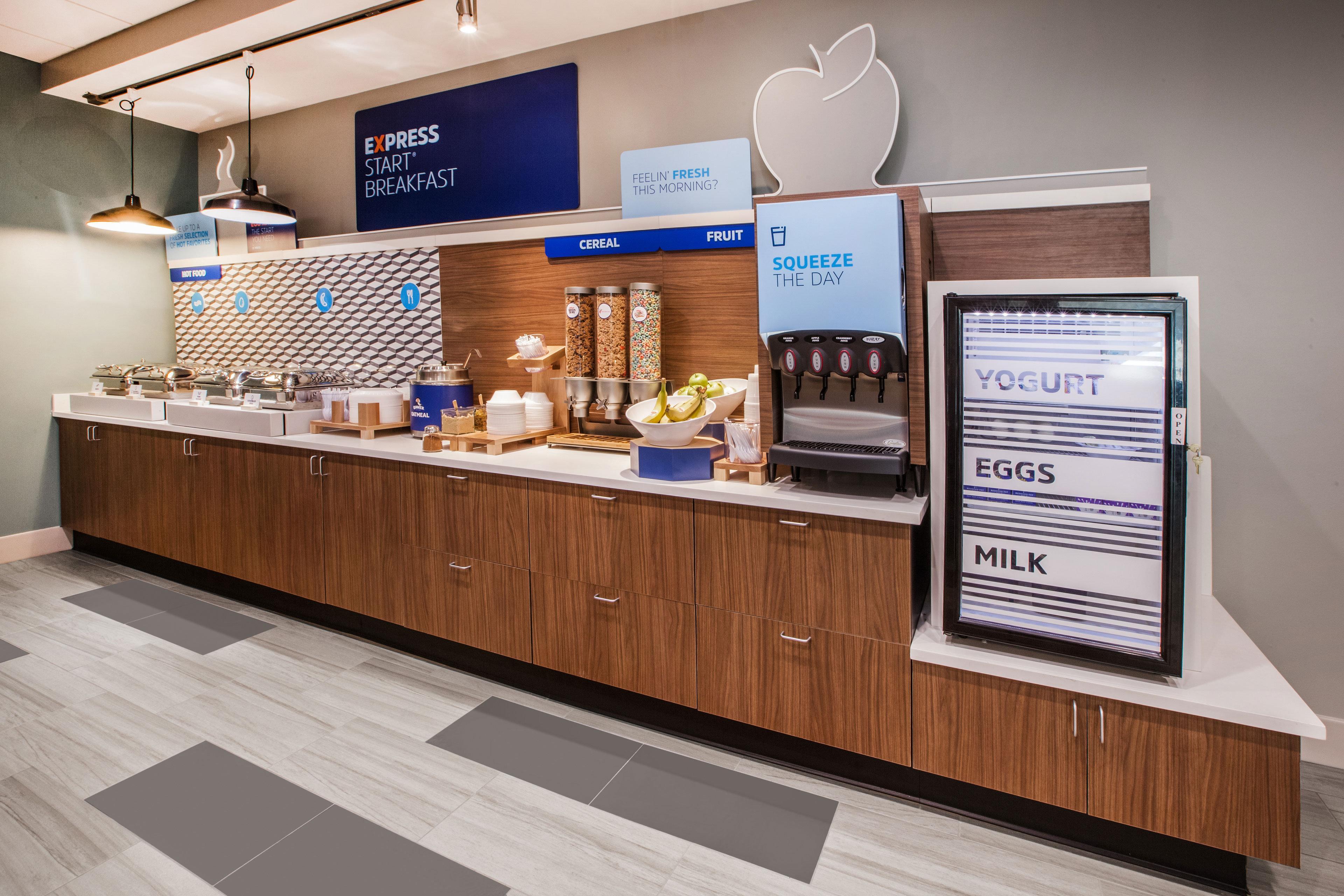 Holiday Inn Express Leland - Wilmington Area By Ihg Exterior photo